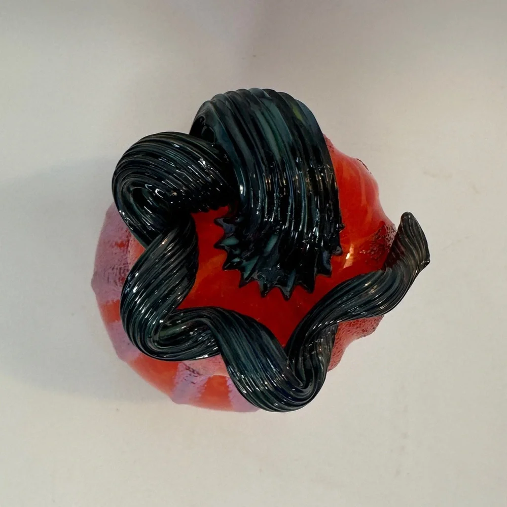 Beautiful Hand Blown‎ Glasss Pumpkin Gourd Orange Shimmer Iridescent